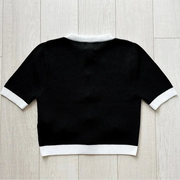 Black and white knit short sleeve sweater - Picture 8 of 11